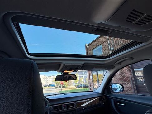 Used 2009 BMW 328i Sedan image 25