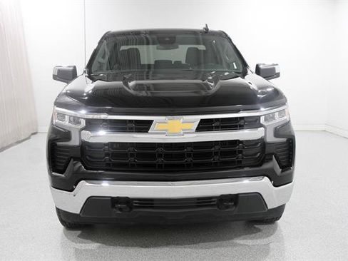 Used 2026 Chevrolet Silverado 1500 LT AWD/4WD image 2