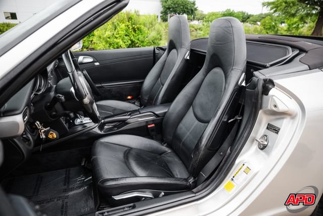 Used 2009 Porsche 911 Carrera RWD image 5