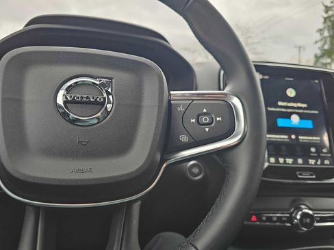 New 2026 Volvo XC40 B5 Core w/ Climate Package image 35