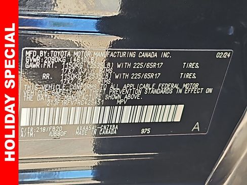 Used 2024 Toyota RAV4 LE image 41