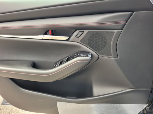 New 2026 MAZDA MAZDA3 Carbon image 19