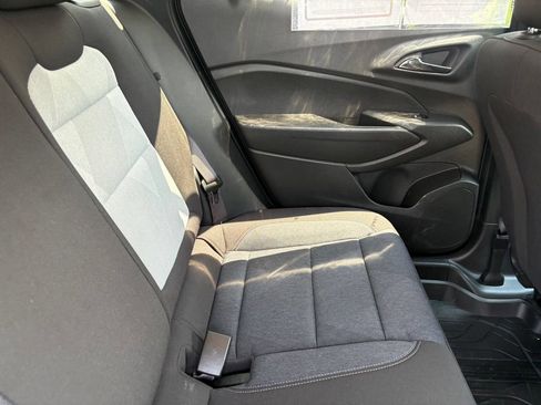 Used 2024 Chevrolet Trax LS w/ LS Convenience Package FWD image 33