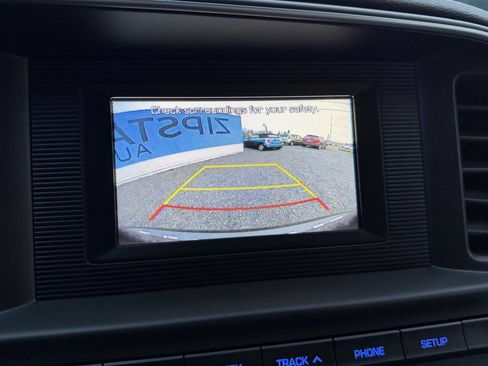 Used 2020 Hyundai Elantra SE w/ Cargo Package (C1) image 23