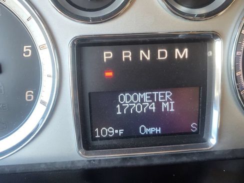 Used 2013 Cadillac Escalade EXT Premium AWD/4WD image 30