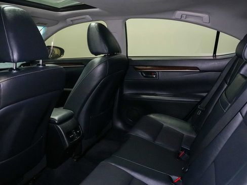 Used 2015 Lexus ES 350 w/ Premium Package FWD image 19