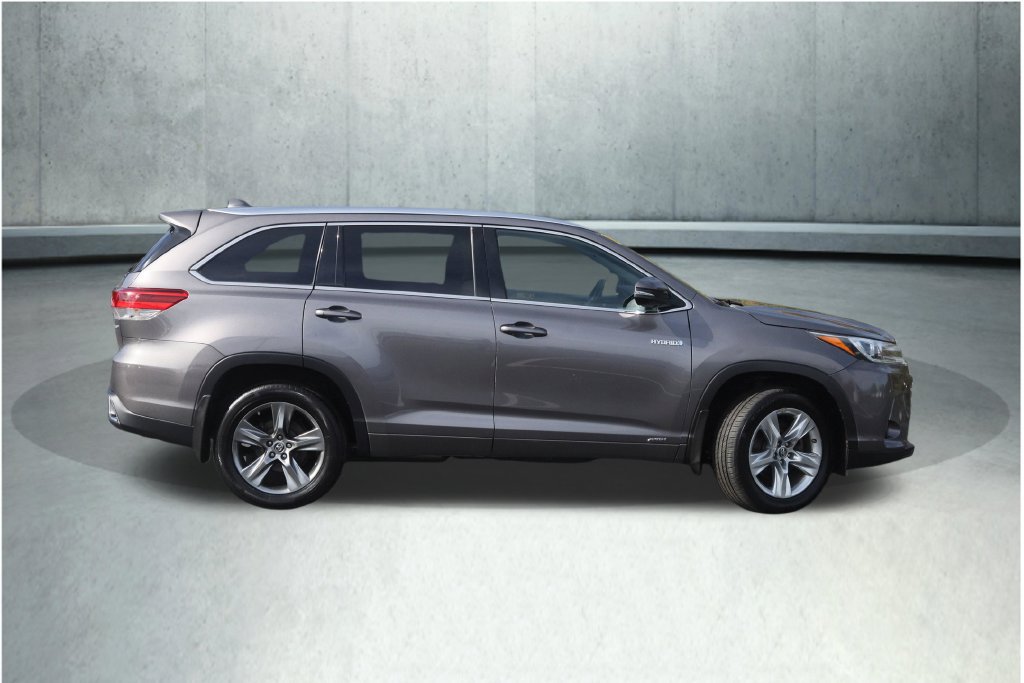 Used 2017 Toyota Highlander Limited AWD/4WD image 12