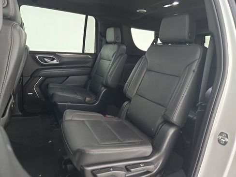 Certified 2024 Chevrolet Suburban Z71 w/ Z71 Off-Road Package AWD/4WD image 31