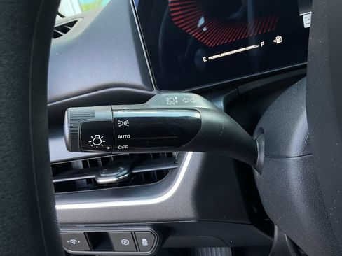 Used 2025 Kia K4 FWD image 28