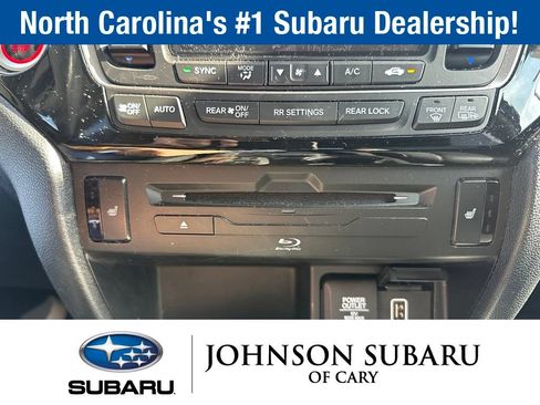 Used 2021 Honda Pilot Touring image 16