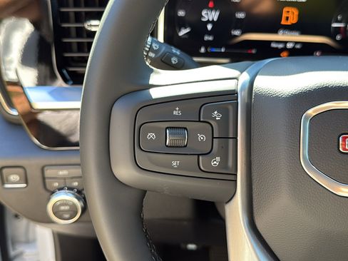 New 2026 GMC Sierra 1500 Elevation image 11