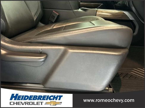 Used 2020 Chevrolet Silverado 1500 RST AWD/4WD image 36