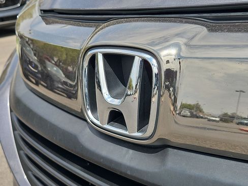Used 2022 Honda HR-V EX image 25