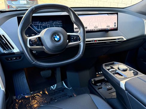 Used 2026 BMW iX xDrive60 image 31