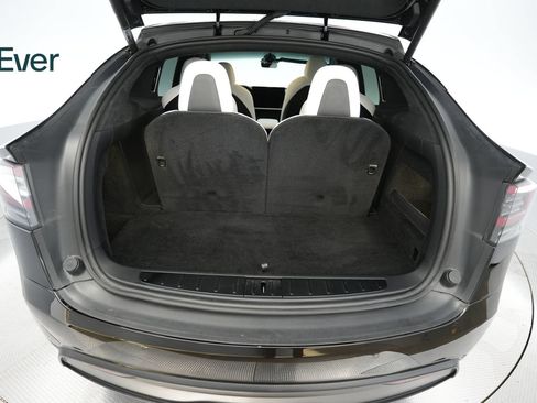Used 2023 Tesla Model X AWD/4WD image 8