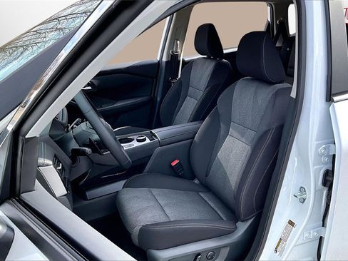 New 2026 Nissan Rogue SV image 25