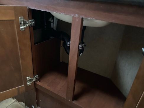 Used 2013 Ford E-450 and Econoline 450 Super Duty w/ Motorhome Prep Pkg image 93