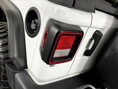 Used 2023 Jeep Wrangler Sport AWD/4WD image 23