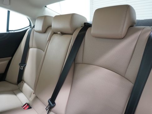 Used 2019 Lexus ES 350 image 12