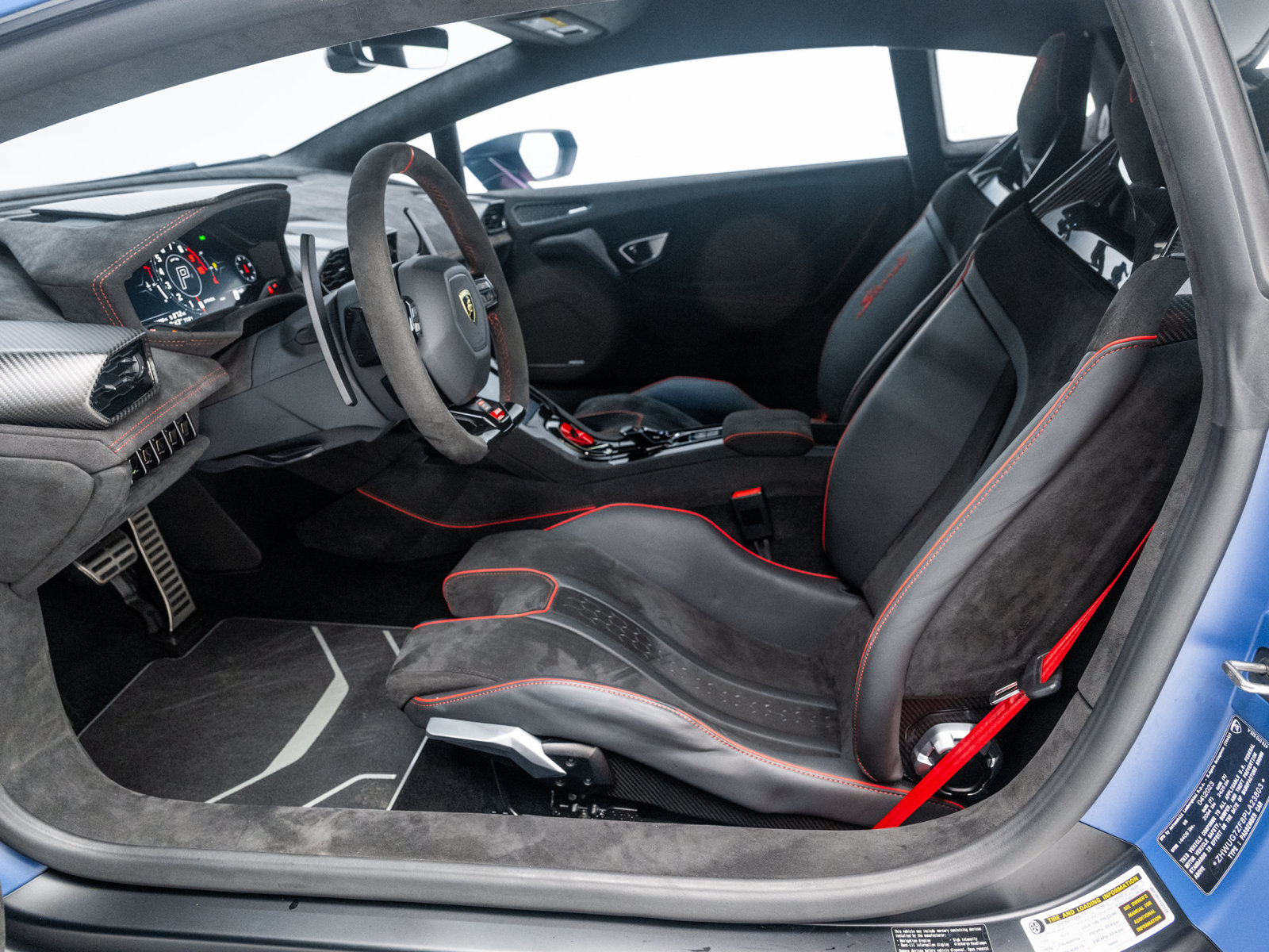 Used 2023 Lamborghini Huracan Sterrato AWD/4WD image 31