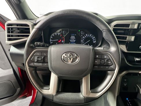 Used 2025 Toyota Tundra SR5 w/ SR5 Convenience Package AWD/4WD image 17