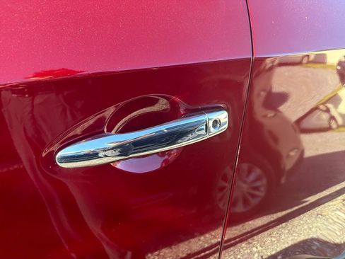 Used 2022 Nissan Murano SV image 13