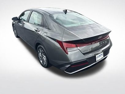 Used 2024 Hyundai Elantra SEL