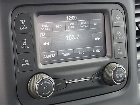 Used 2024 RAM 2500 Tradesman w/ Chrome Appearance Group image 11