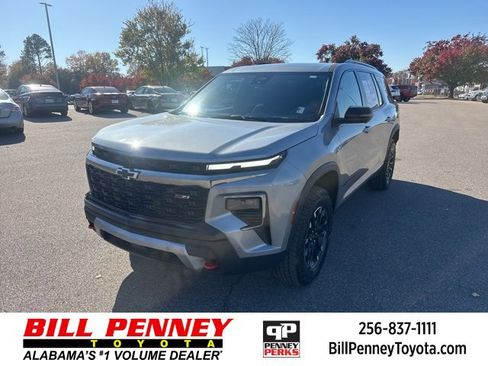 Used 2024 Chevrolet Traverse Z71 w/ Enhanced Driving Package image 1