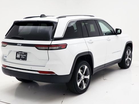 Used 2023 Jeep Grand Cherokee 4WD 4xe image 8