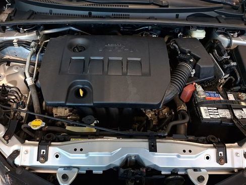 Used 2015 Toyota Corolla L FWD image 27