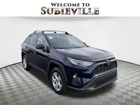 Used 2021 Toyota RAV4 XLE image 1