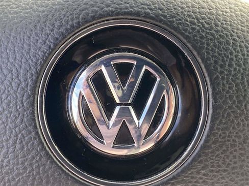 Used 2019 Volkswagen Tiguan SE image 26