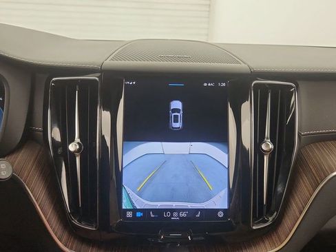 Used 2022 Volvo XC60 B6 Inscription w/ Advanced Package image 31