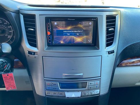 Used 2011 Subaru Outback 3.6R Limited w/ PWR Moonroof Pkg image 21