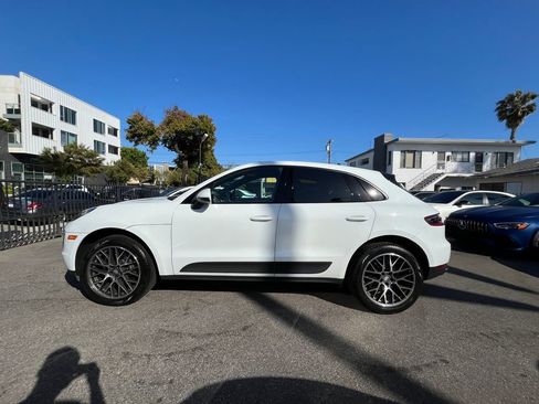 Used 2018 Porsche Macan AWD/4WD image 4