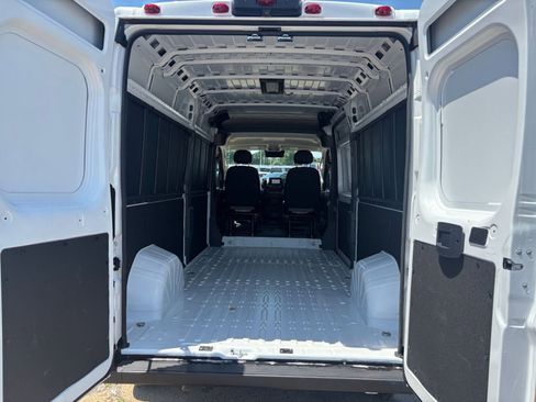Used 2026 RAM ProMaster 2500 w/ Convenience Group FWD image 29
