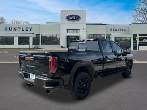 Used 2024 GMC Sierra 2500 AT4 w/ AT4 Premium Plus Package AWD/4WD image 3