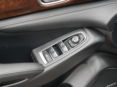 Certified 2025 Subaru Ascent Touring image 19