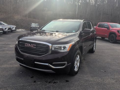 Used 2018 GMC Acadia SLE w/ LPO, Floor Liner Package image 9