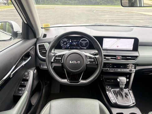 Certified 2024 Kia Seltos SX AWD/4WD image 14