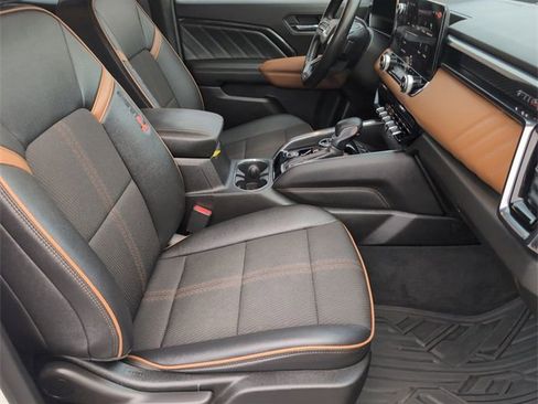 Certified 2023 GMC Canyon AT4 image 26