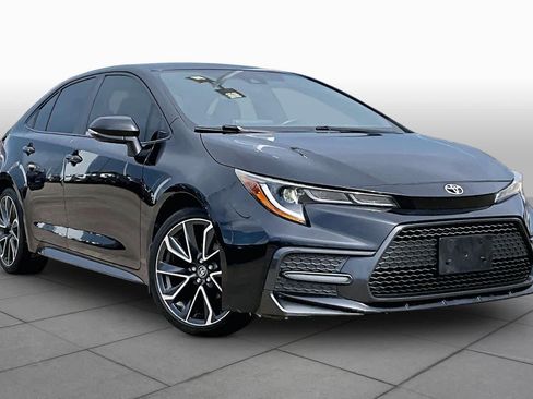 Used 2021 Toyota Corolla SE FWD image 3