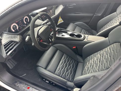 New 2026 Audi RS e-tron GT performance image 19