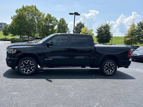Used 2025 RAM 1500 Laramie w/ Sport Appearance Package AWD/4WD image 7