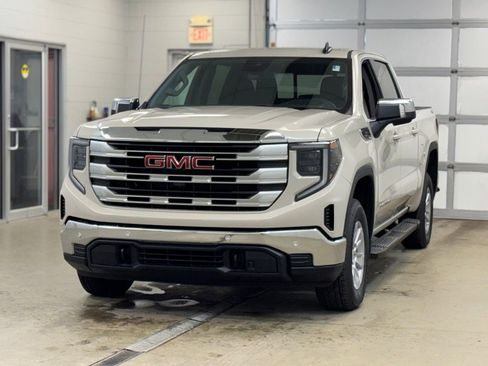 New 2026 GMC Sierra 1500 SLE w/ Preferred Package AWD/4WD image 3