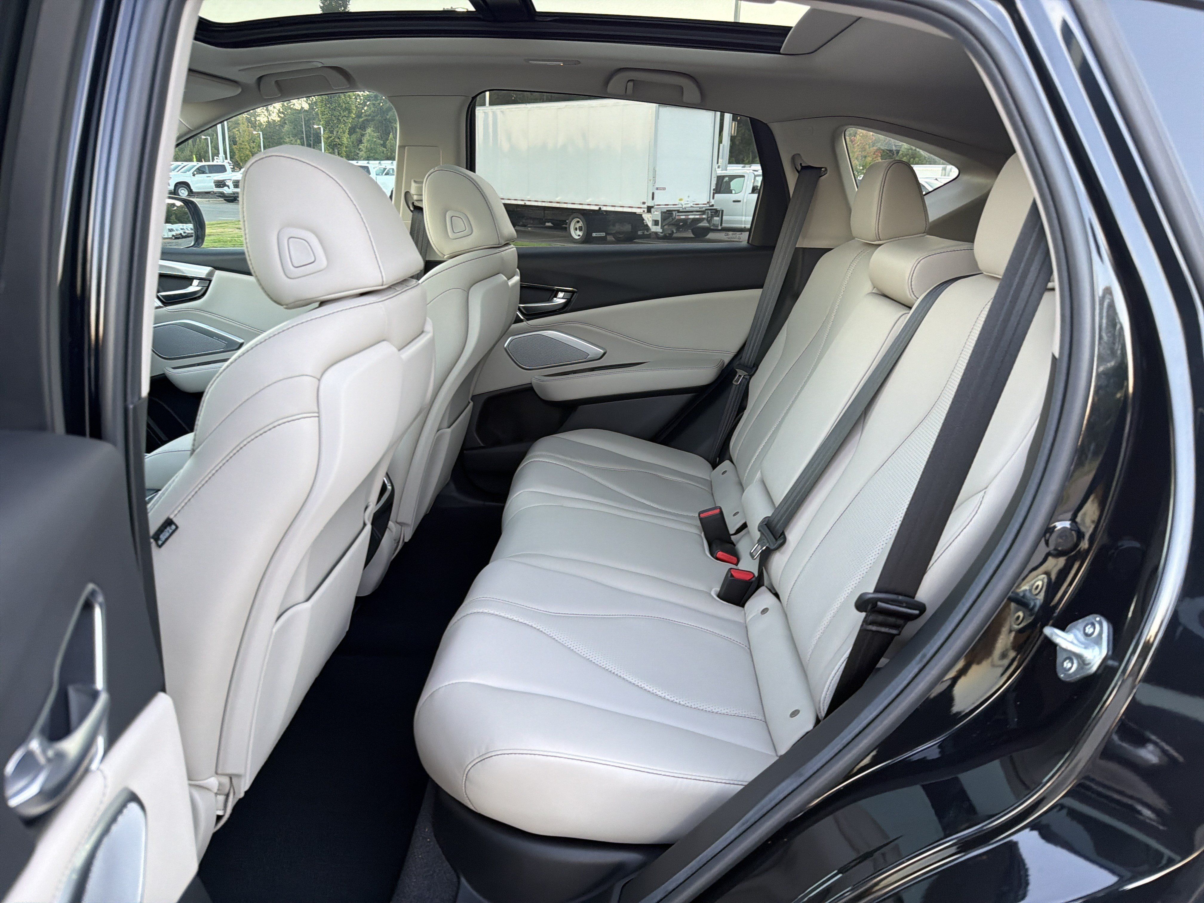 Used 2025 Acura RDX w/ Technology Package AWD/4WD image 31