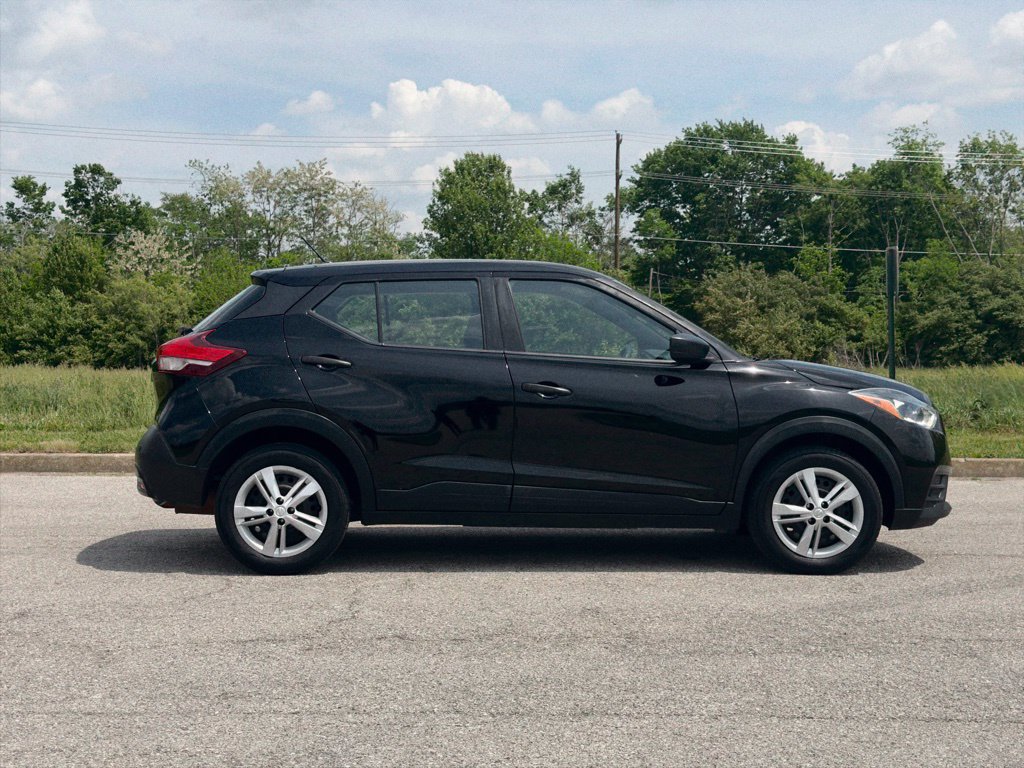 Used 2020 Nissan Kicks S FWD image 29