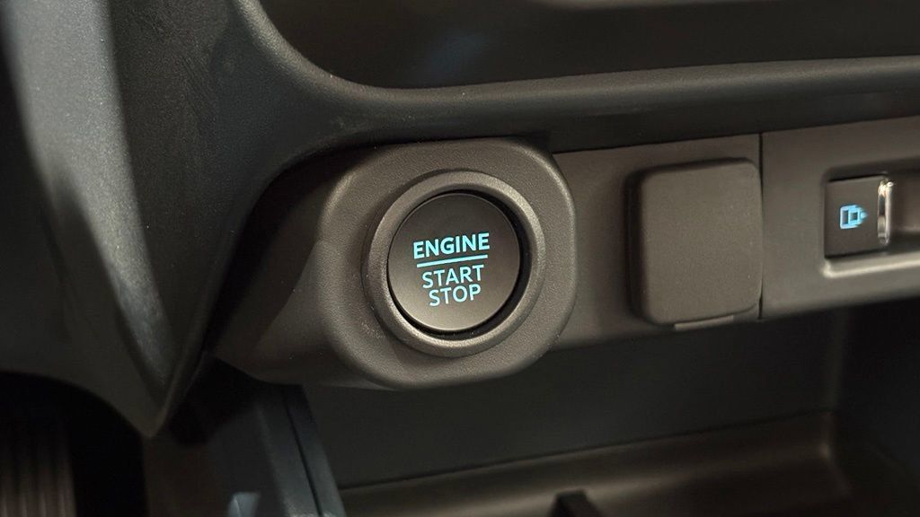 New 2026 Ford Maverick Tremor AWD/4WD image 38