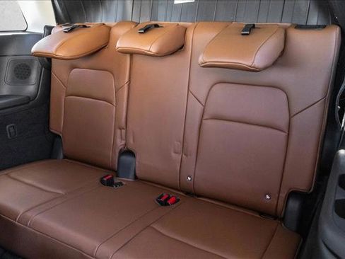 Used 2023 Nissan Pathfinder Platinum image 23